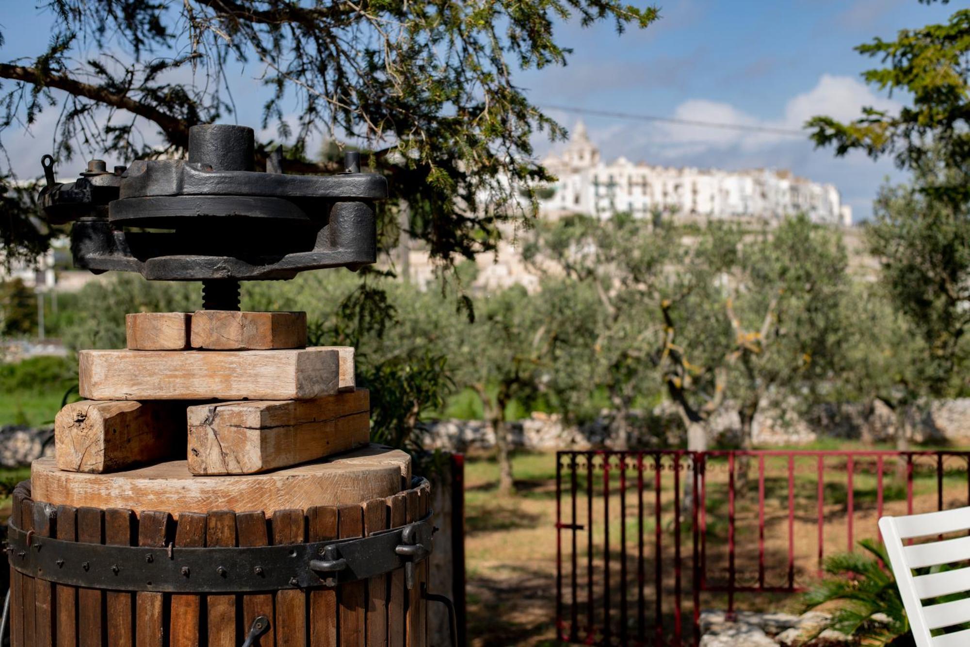 Masseria Trulli Bruni Locorotondo Bagian luar foto