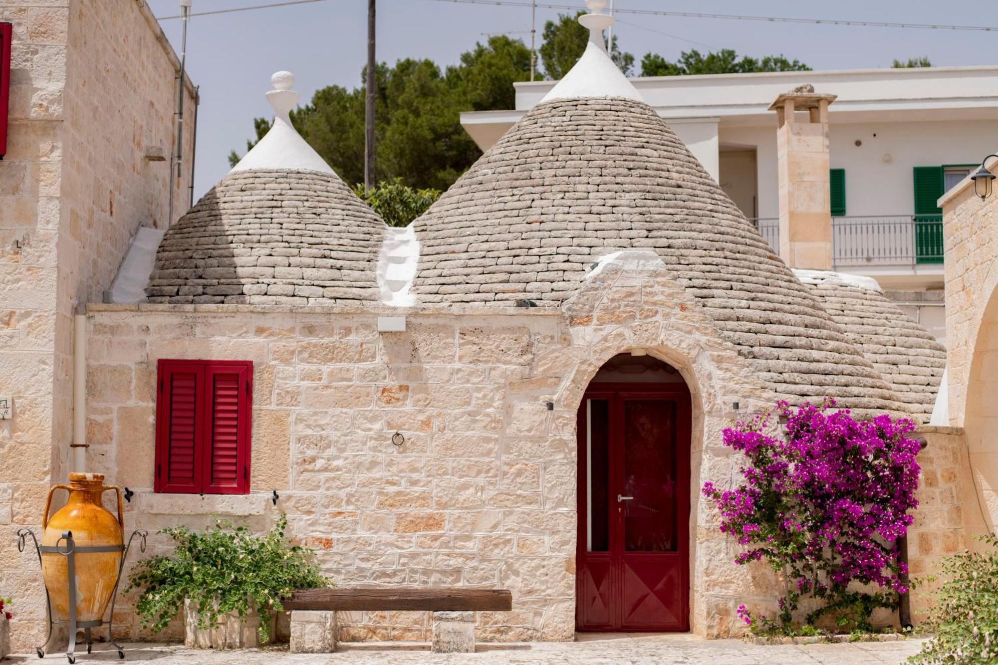 Masseria Trulli Bruni Locorotondo Bagian luar foto